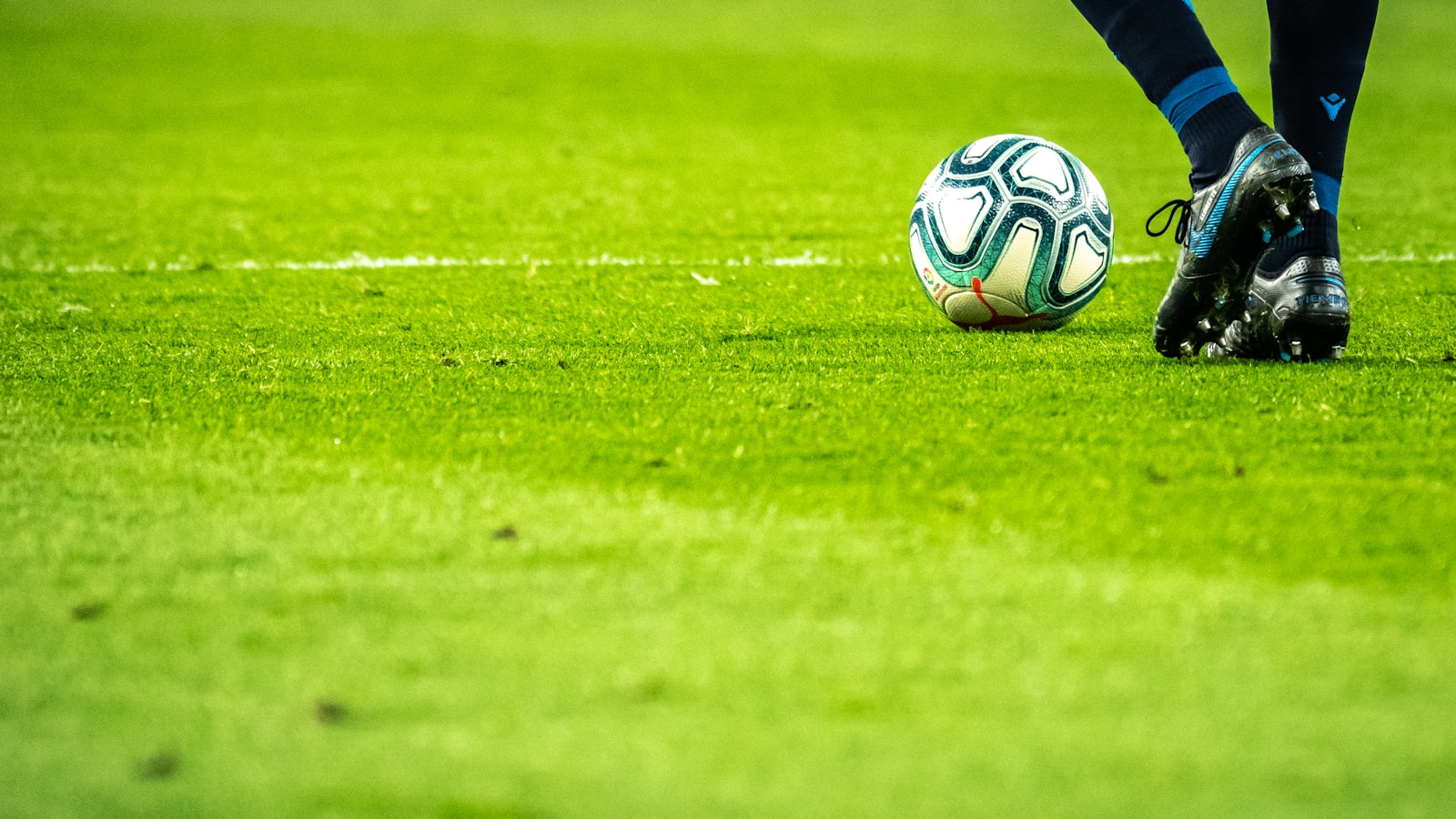 The Future of Real-Time Sports Scoring: AI, Low-Latency Broadcast, and the MENA Stadium